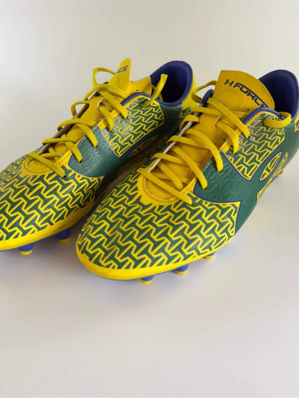 Under Armour Blue and Yellow Athletic Shoe
